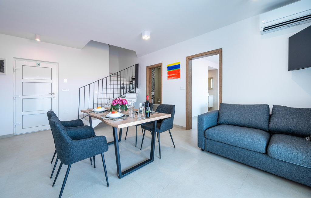 Apartment mit teilweisem Meerblick, privater Dachterrasse & Jacuzzi